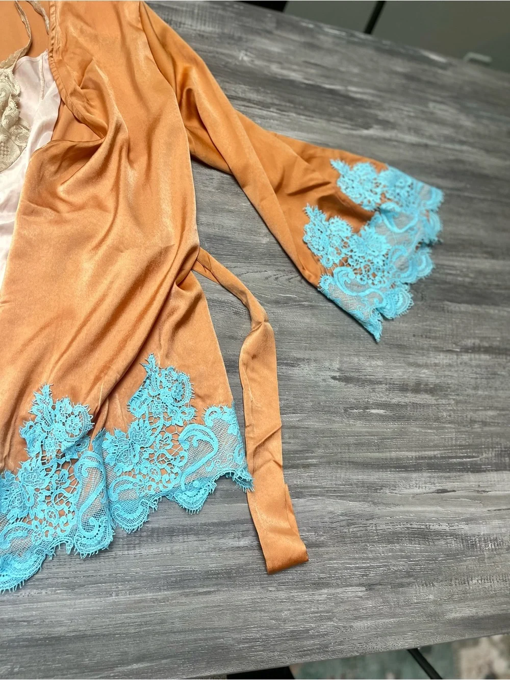Stunning Vintage Robe with Lace Trim - and Women's Intimate Negligée